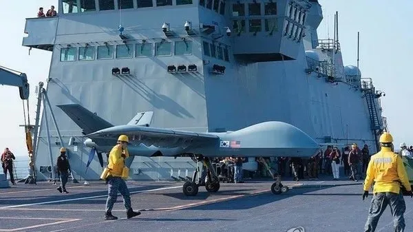 Türkiye’nin TCG Anadolu’su dünyaya örnek oluyor! Güney Kore’de yeni komuta gemisi başlıyor!