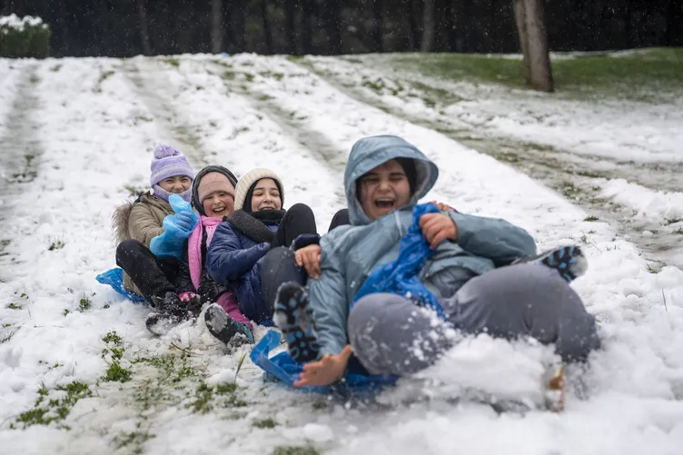 SON DAKİKA… İstanbul’da yarın okullar tatil mi? Meteoroloji ve Valilik’ten peş peşe uyarılar: Bu akşama dikkat!