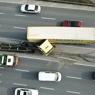 TEM bağlantı yolunda kaza!