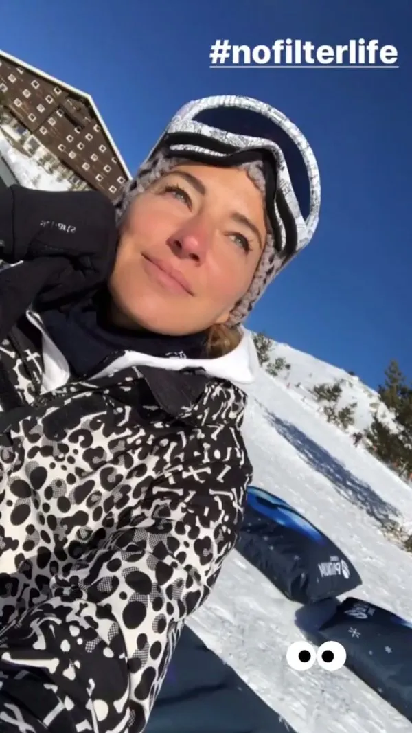 Burcu Esmersoy Mikonos'ta bekarlığa veda partisi düzenleyecek