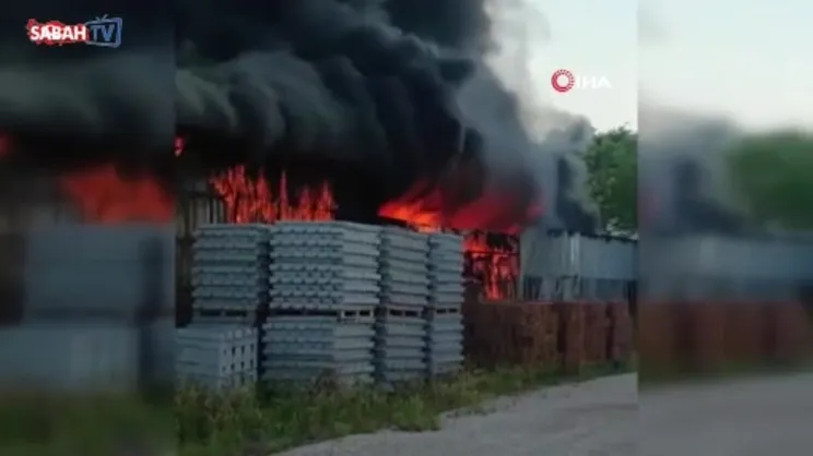 Bursa'da boya deposunda büyük yangın | Video
