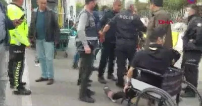 Adliyeye tekerlekli sandalye ile geldi, dehşet saçtı: Bu adam bütün ailemizi öldürecek! | Video