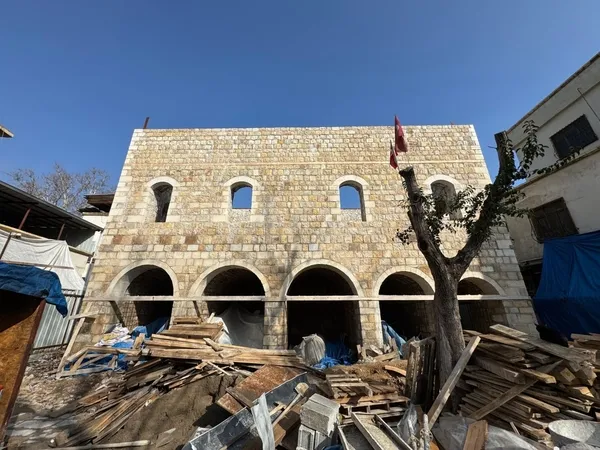 kahramanmarasin-tarihi-mirasi-yeniden-ayaga-kalkti-bakan-ersoy-5-camiyi-ibadete-kahramanmaras-kalesini-ziyaret-1789558343314.jpeg