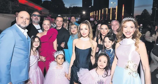 Sihirli Annem’e coşkulu gala