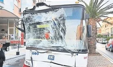 Urla’da iki ESHOT otobüsü çarpıştı