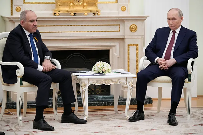 moskovada-kritik-gorusme-putin-ve-pasinyan-bir-araya-geldi-stratejik-ortaklik-ve-ittifak-vurgusu-1775071241695.jpg Rusya'dan Ermenistan hamlesi: Putin ve Paşinyan bir araya geldi! Stratejik ortaklık ve ittifak vurgusu