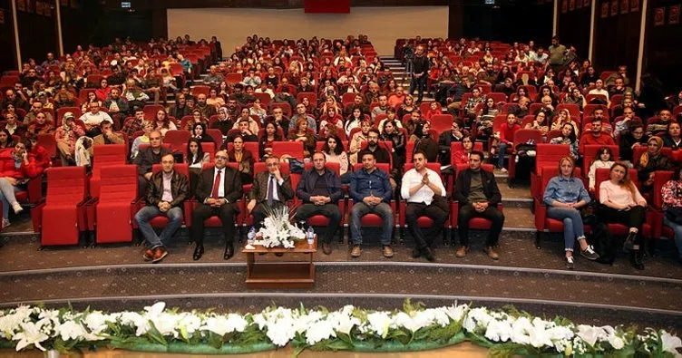 Kayseri’de Atatürk’ü anma programı düzenlendi
