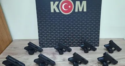 Durdurulan araçtan 8 ruhsatsız silah çıktı! Şoför tutuklandı #kocaeli
