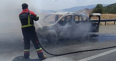 Seyir halindeki araç alev alev yandı