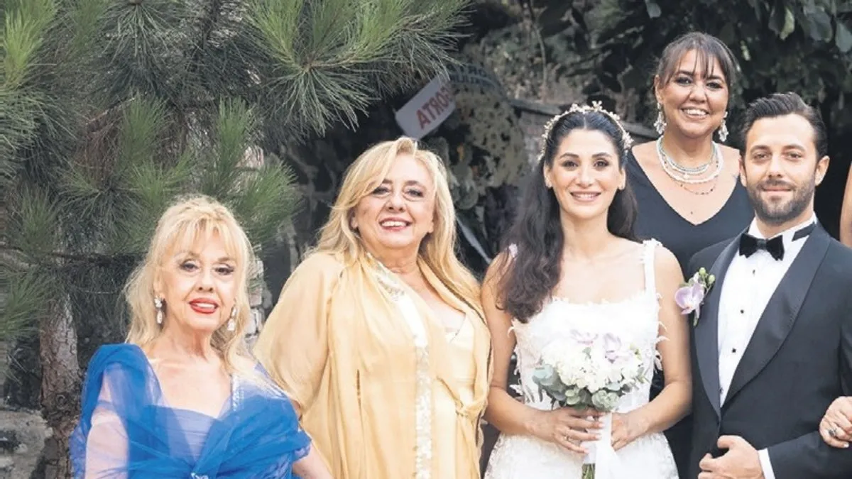 Kamuran Akkor’un mutlu günü – Son Dakika Magazin Haberleri Kamuran Akkor’un mutlu günü – Son Dakika Magazin Haberleri