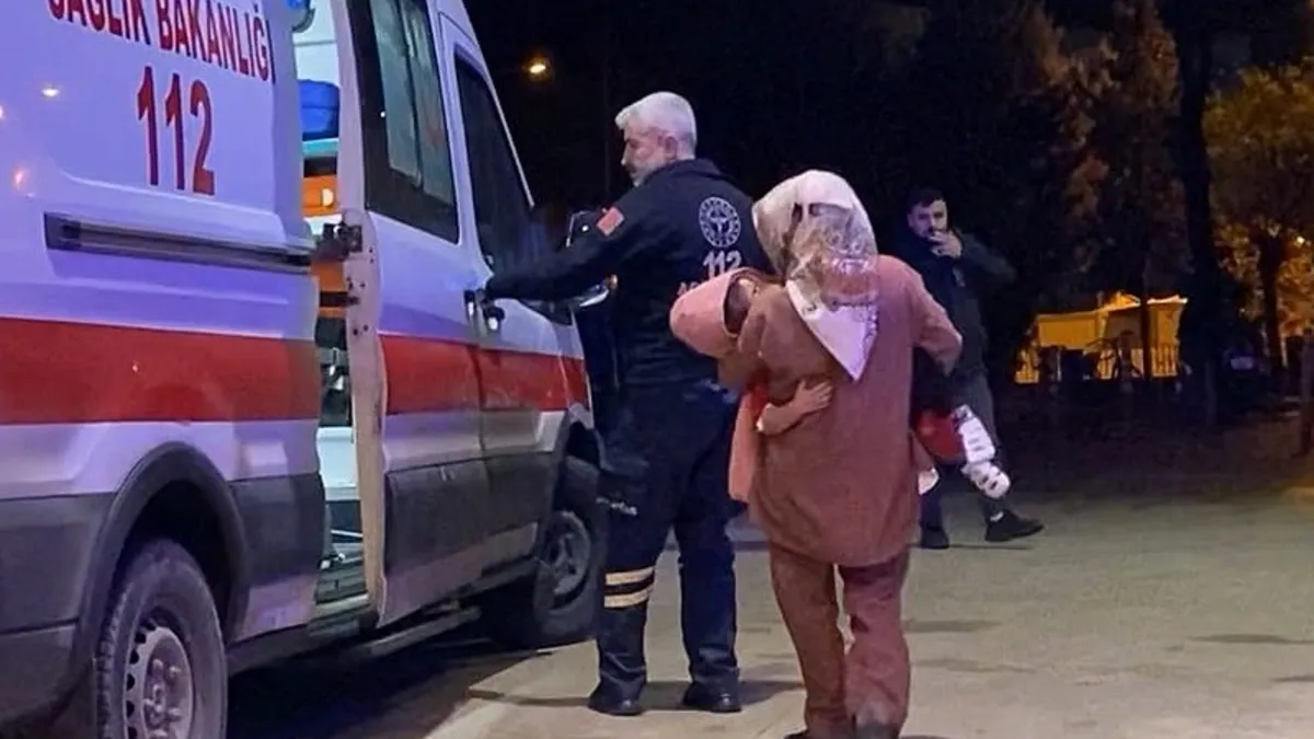 Üzerine şifonyer devrilen çocuk ağır yaralandı Üzerine şifonyer devrilen çocuk ağır yaralandı