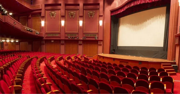 Özel tiyatroya 65 milyon lira destek