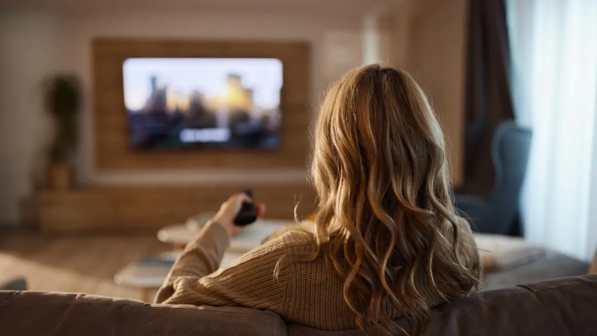 Gece gündüz dizi izleyenler risk altında! Dijital obezite alarmı verildi Gece gündüz dizi izleyenler risk altında! Dijital obezite alarmı verildi
