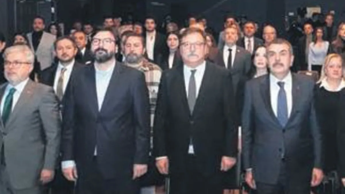 Her öğretmen velidir