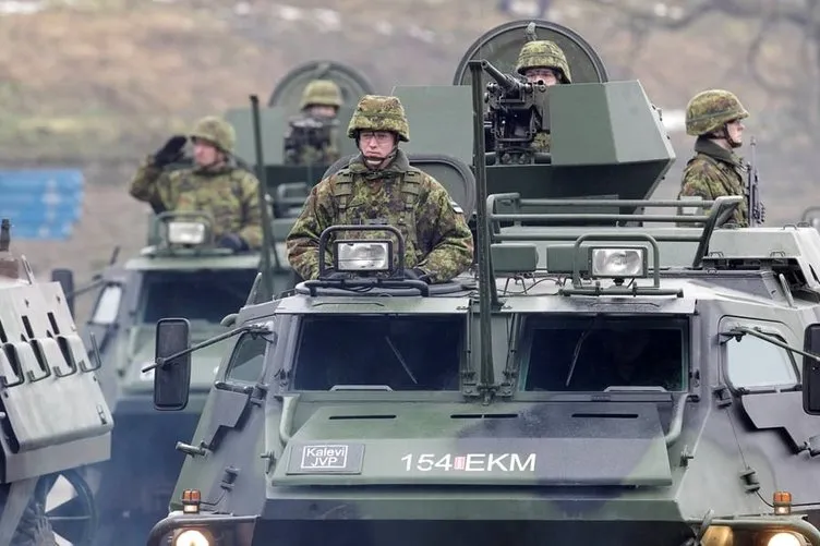 ABD tankları Rusya sınırında