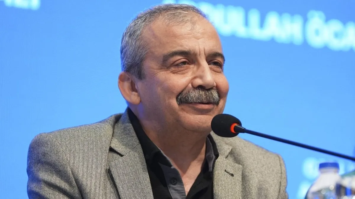 SON DAKİKA | Sırrı Süreyya Önder'in cenazesi hastaneden alındı