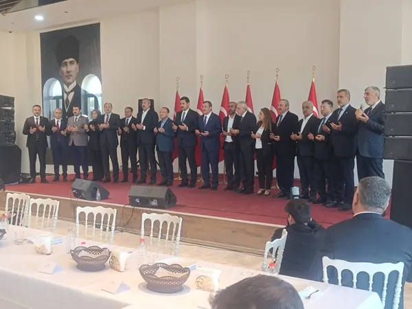 cumhurbaskani-yardimcisi-cevdet-yilmaz-katilimiyla-baris-saglandi-1730030582746.jpg