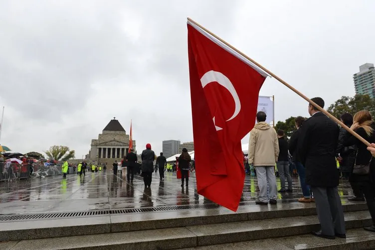 Avustralya sokaklarında Türk bayrağı dalgalandı