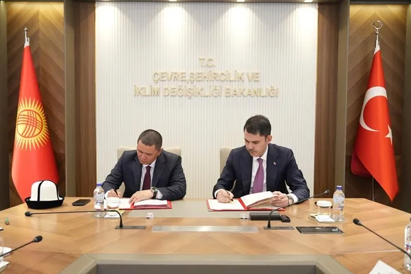 bakan-kurum-duyurdu-kirgizistan-ile-kentsel-planlama-isbirligi-anlasmasi-imzalandi-1781854000757.jpg
