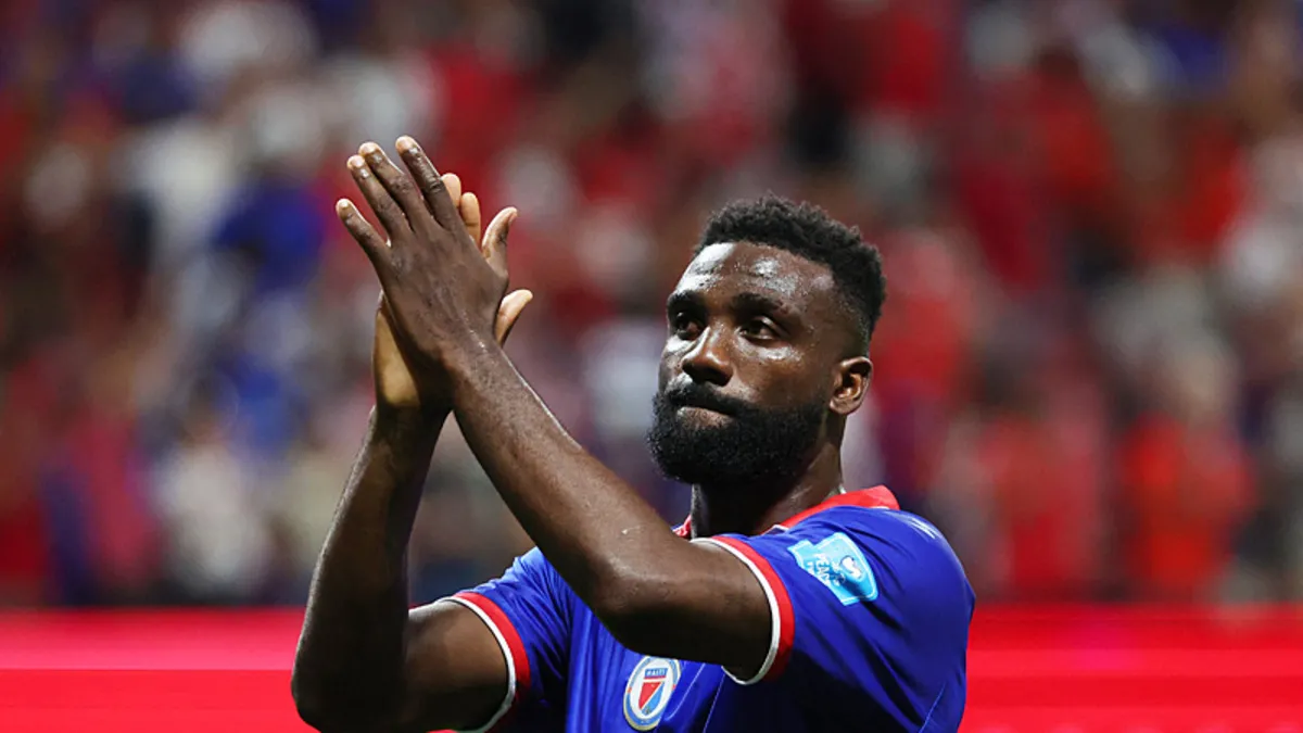 Rizespor’da Frantzdy Pierrot ile yollar ayrıldı! Rizespor’da Frantzdy Pierrot ile yollar ayrıldı!