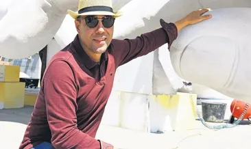 Anthony Quinn’in oğlu Lorenzo Quinn Bodrum’da