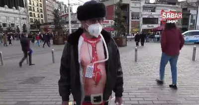 İstanbul Taksim’de garip giyimli turist dikkatleri üzerine çekti | Video