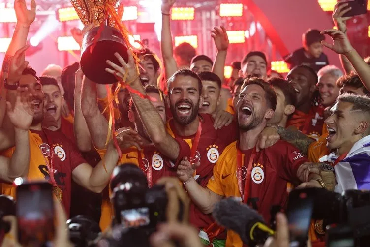Son dakika Galatasaray haberi: Cimbom’un Devler Ligi’ndeki rakibi belli oluyor! İşte muhtemel takımlar...