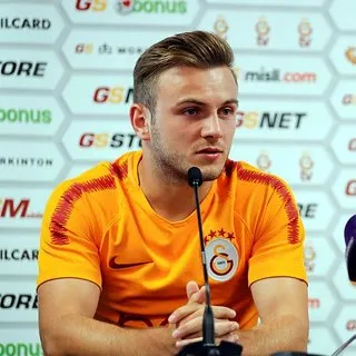 Galatasaray'ın genç yıldızından flaş açıklamalar Beni Modric'e benzetiyorlar