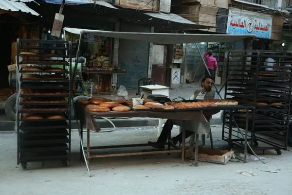 Harabeye dönen Halep'te Ramazan sevinci