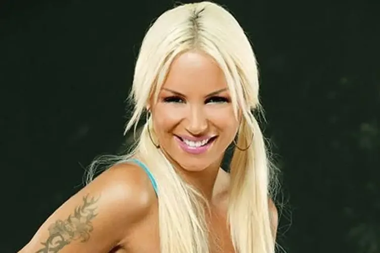 Bir dönem güzelliğiyle ’Yıkılıyo’du şimdi ise görenler tanıyamıyor... 52 yaşındaki Ayça Tekindor yıllar sonra ortaya çıktı!