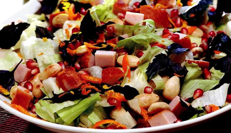 Füme Tavuklu Salata