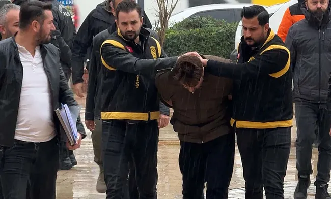 aydindaki-cifte-vahsette-kan-donduran-itiraf-kadinin-inleme-sesleri-halen-geliyordu-1771689333943.jpeg (800×483)