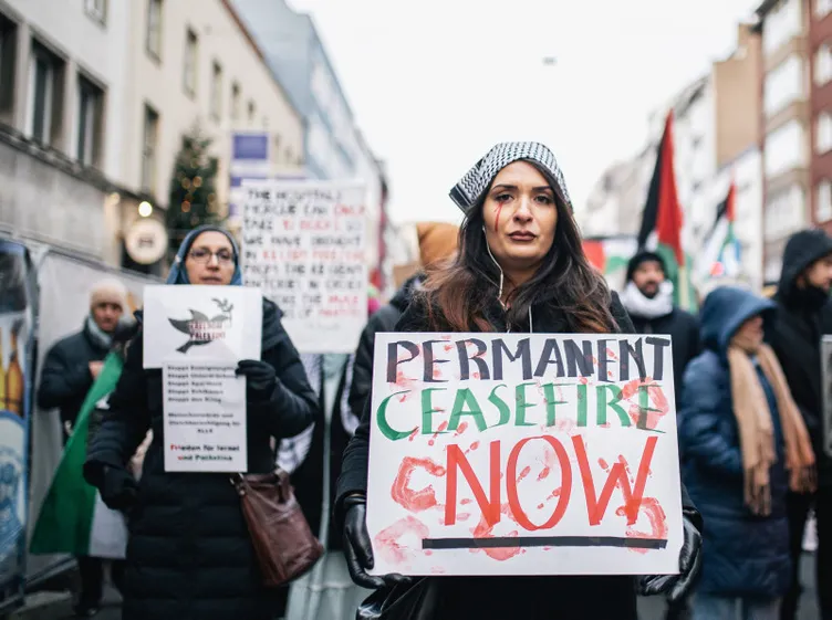 Dünya Gazze için ayakta! Beyaz Saray önünde 'Ölüm' protestosu....