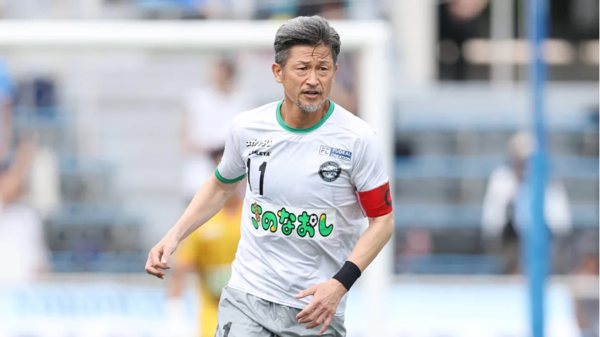 58 yaşındaki Japon futbolcu Miura'dan yeni sözleşme