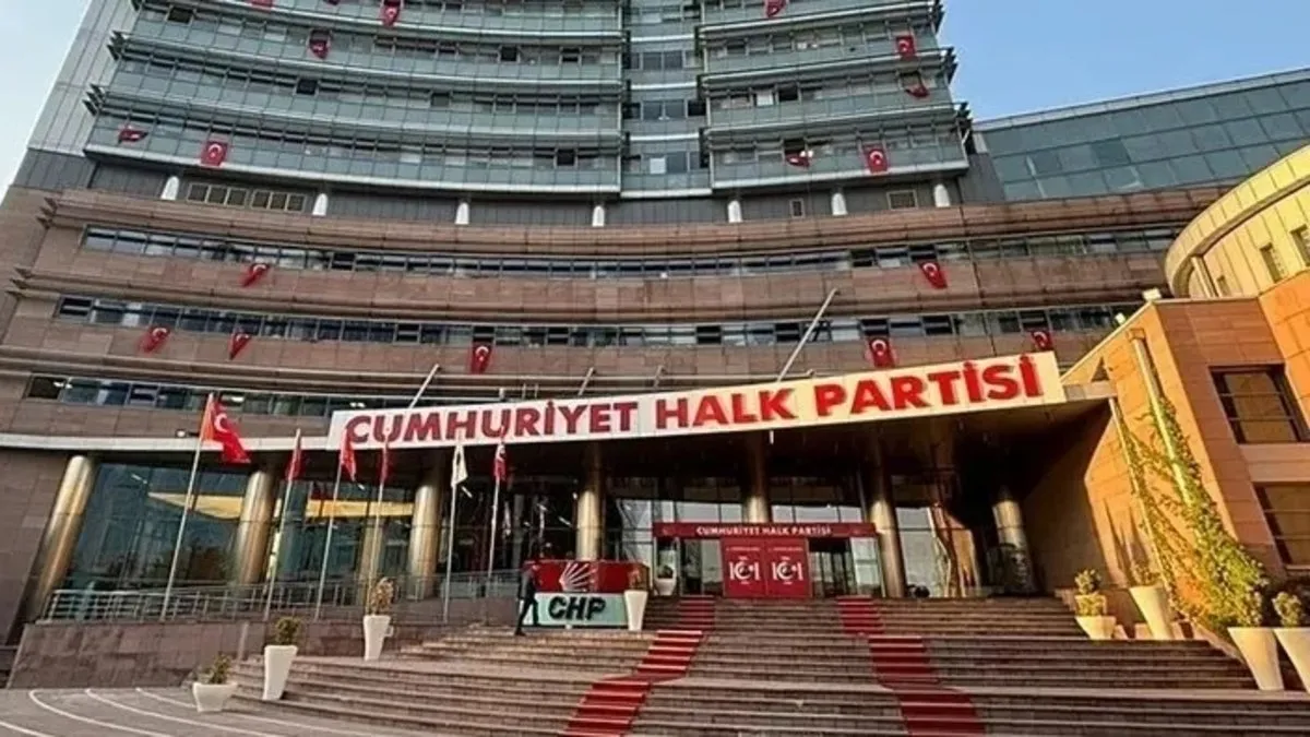 CHP 39. Olağan İstanbul İl Kongresi'ne 'durdurma' talebi