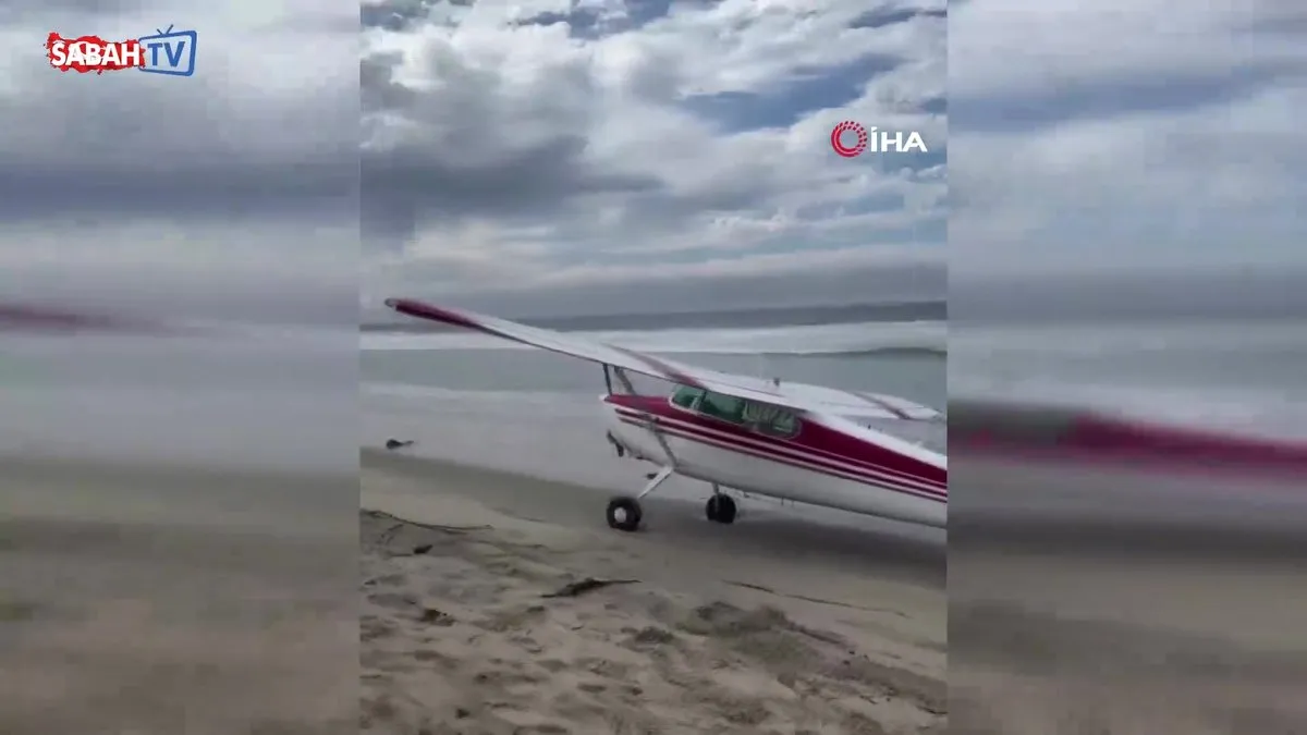 Motoru duran pervaneli uçak, ABD’de sahile acil iniş yaptı | Video videosunu izle Motoru duran pervaneli uçak, ABD’de sahile acil iniş yaptı | Video videosunu izle
