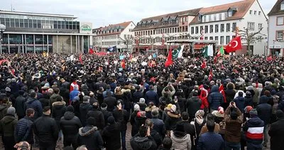 Almanya’da ırkçı saldırıların yaşandığı Hanau’da terör ve İslamofobi karşıtı yürüyüş düzenlendi