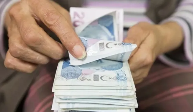 son-dakika-ak-partiden-yeni-asgari-ucret-2023-emekli-ve-memur-zammi-aciklamasi-yeni-duzenleme-geliyor-1667651031196.jpg