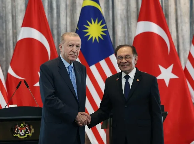 baskan-recep-tayyip-erdogandan-2025-yilinda-diplomasi-trafigi-gazzedeki-insani-krizin-sona-erdirilmesi-icin-ki-1767169525305.jpg Başkan Recep Tayyip Erdoğan’dan 2025 yılında diplomasi trafiği: Gazze'deki insani krizin sona erdirilmesi için kilit rol üstlendi!