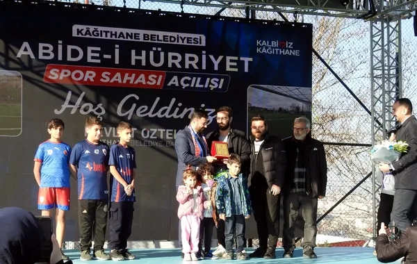 abide-i-hurriyet-spor-sahasi-yenilenerek-genclerin-hizmetine-acildi-1734782936387.jpg