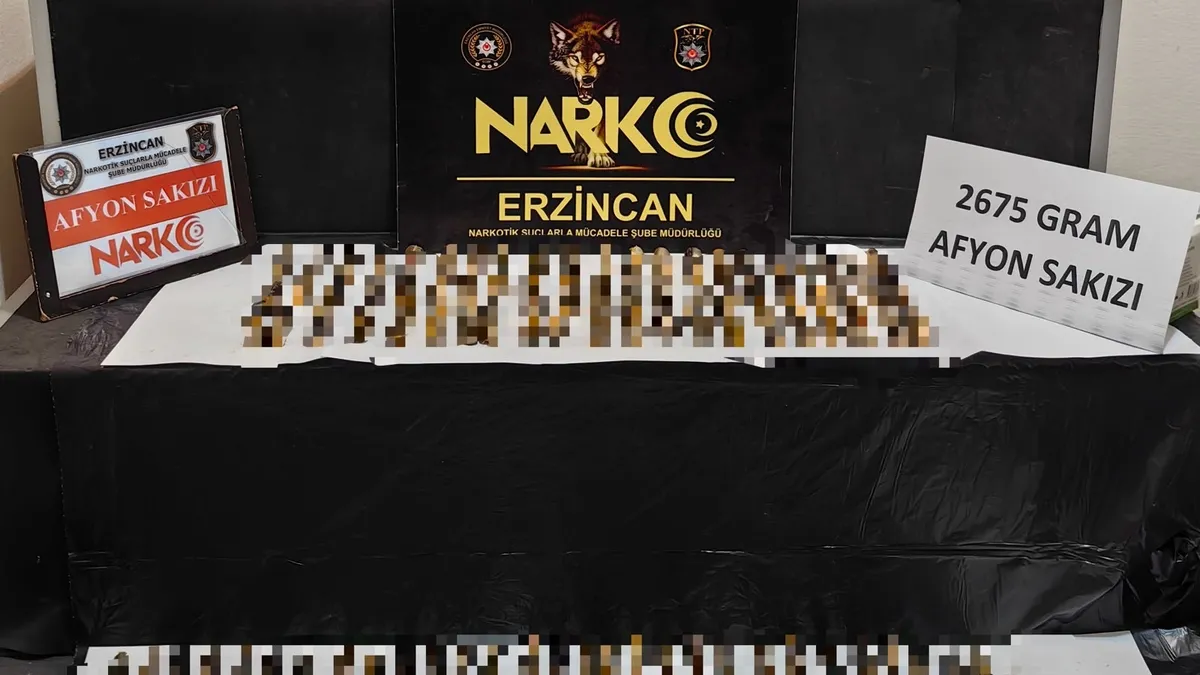 Uyuşturucuyu midelerinde taşıdılar! Erzincan’da yakalandılar