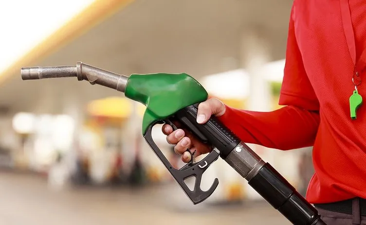 Akaryakıt fiyatları değişiyor mu? Brent petrol 1 günde yüzde 4 değer kaybetti! 13 Aralık 2023 benzin, mazot fiyatı ne kadar?