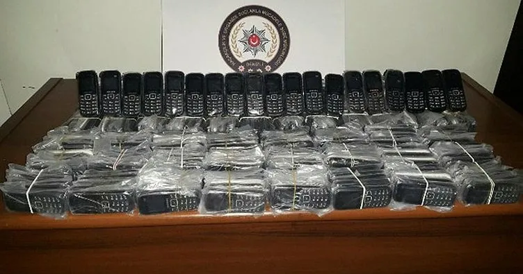 Denizli’de 300 kaçak cep telefonu yakalandı