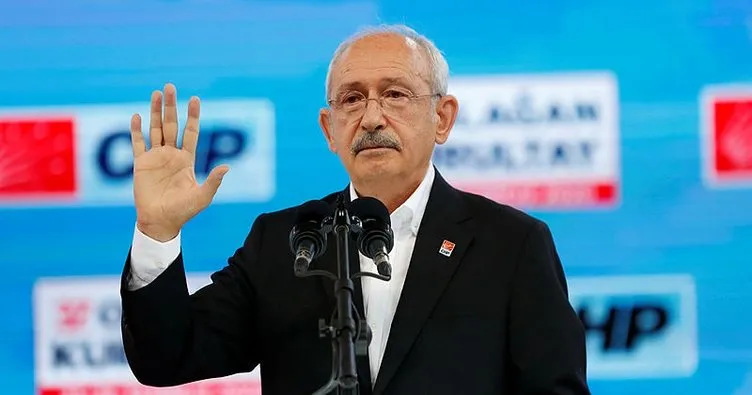 CHP Genel Başkanı Kemal Kılıçdaroğlu, tek aday olarak girdiği seçimde 1251 oyla yeniden Genel Başkan seçildi