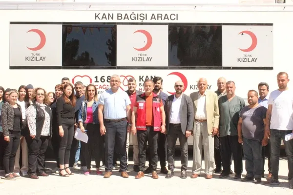 aile-ve-sosyal-hizmetlerden-kizilaya-kan-bagisi-1683188274039.jpg