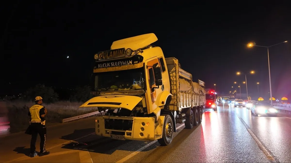 Sürücü ile polisin işbirliği faciayı önledi Sürücü ile polisin işbirliği faciayı önledi