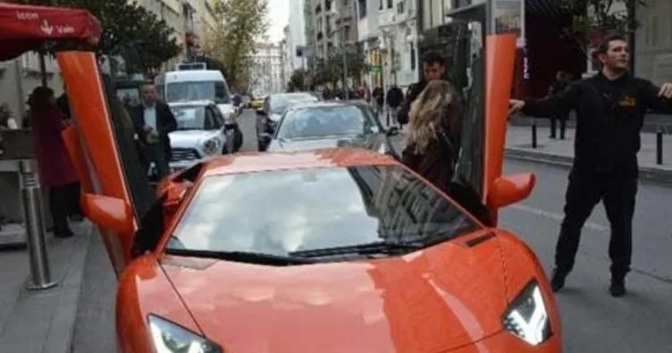 Yağmur Sarıoğlu’nun Lamborghini’si artık düğün arabası oldu
