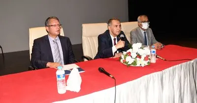 Adıyaman’da kamu çalışanlarına aşı bilgilendirme toplantısı yapıldı Adıyaman’da kamu çalışanlarına aşı bilgilendirme toplantısı yapıldı