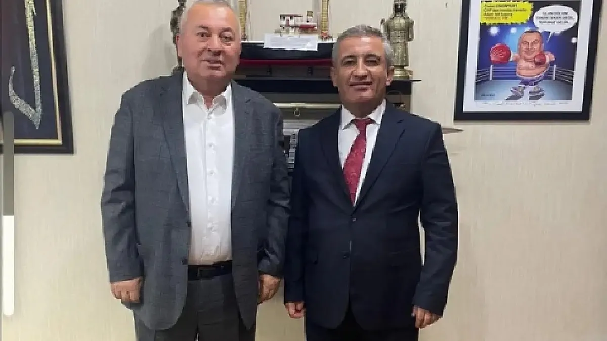 Cemal Enginyurt’un danışmanı Tekinoğlu’nun ifadesi ortaya çıktı: “Burs”, “diploma”, “cilt bakımı” ödemeleri tek tek soruldu haber görseli