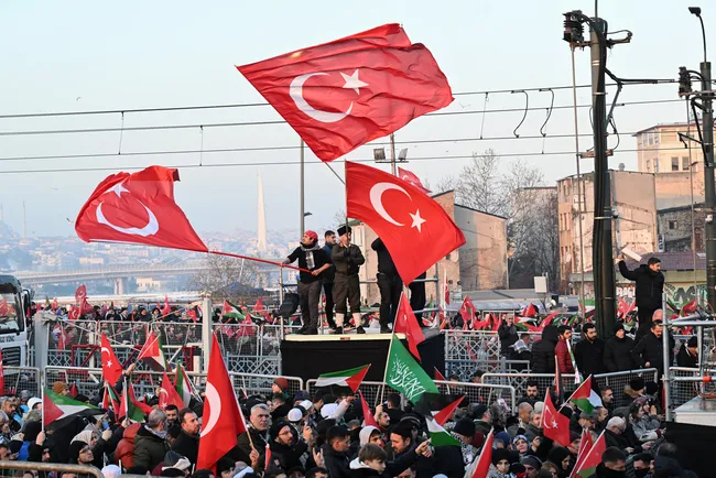 tugva-baskani-besinci-filistini-asla-unutmuyoruz-zafer-bizim-olacak-1735714399594.jpg
